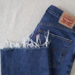 Read more about the article How to Get the Perfect Frayed Jeans Hem DIY