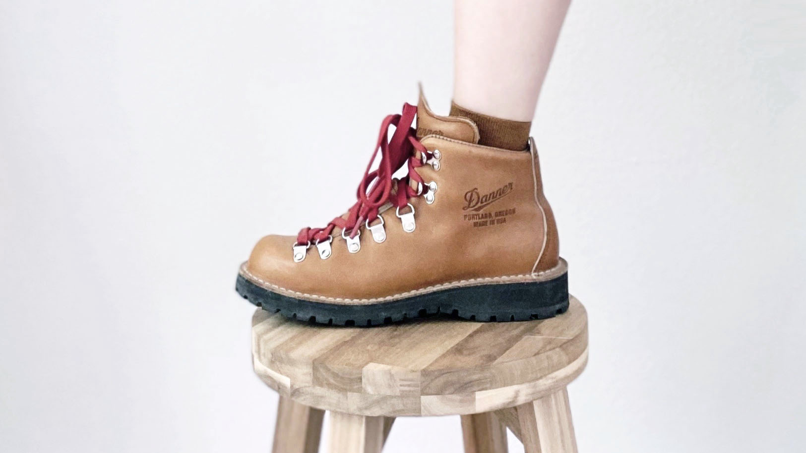 How to Style Hiking Boots Into Exciting Everyday Outfits