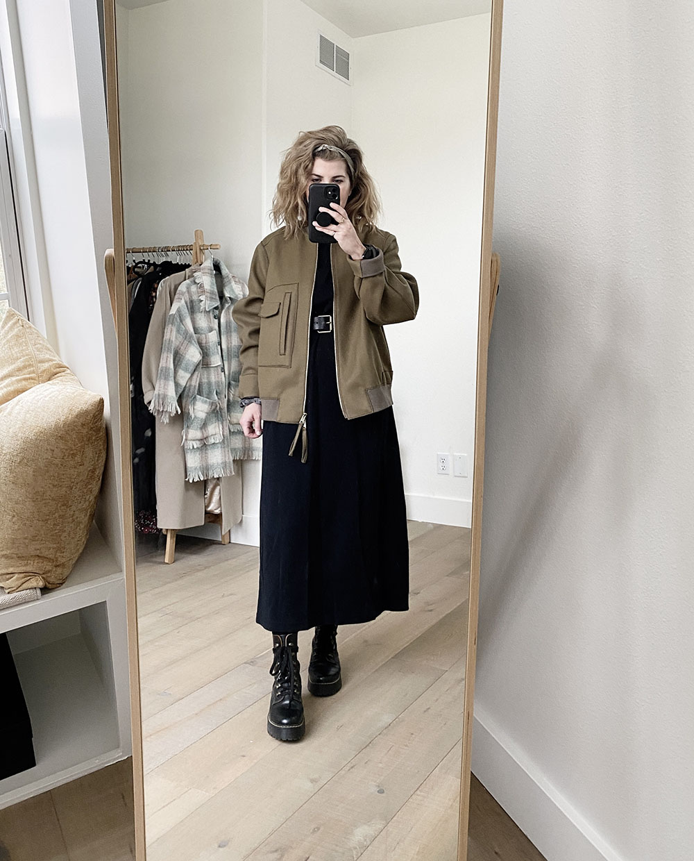 The Best 10 Winter Capsule Wardrobe Outfits - Uncomplicated Spaces