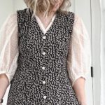 Read more about the article How to Make A Lot Of Outfits With A Mini Capsule Wardrobe of 5 Items