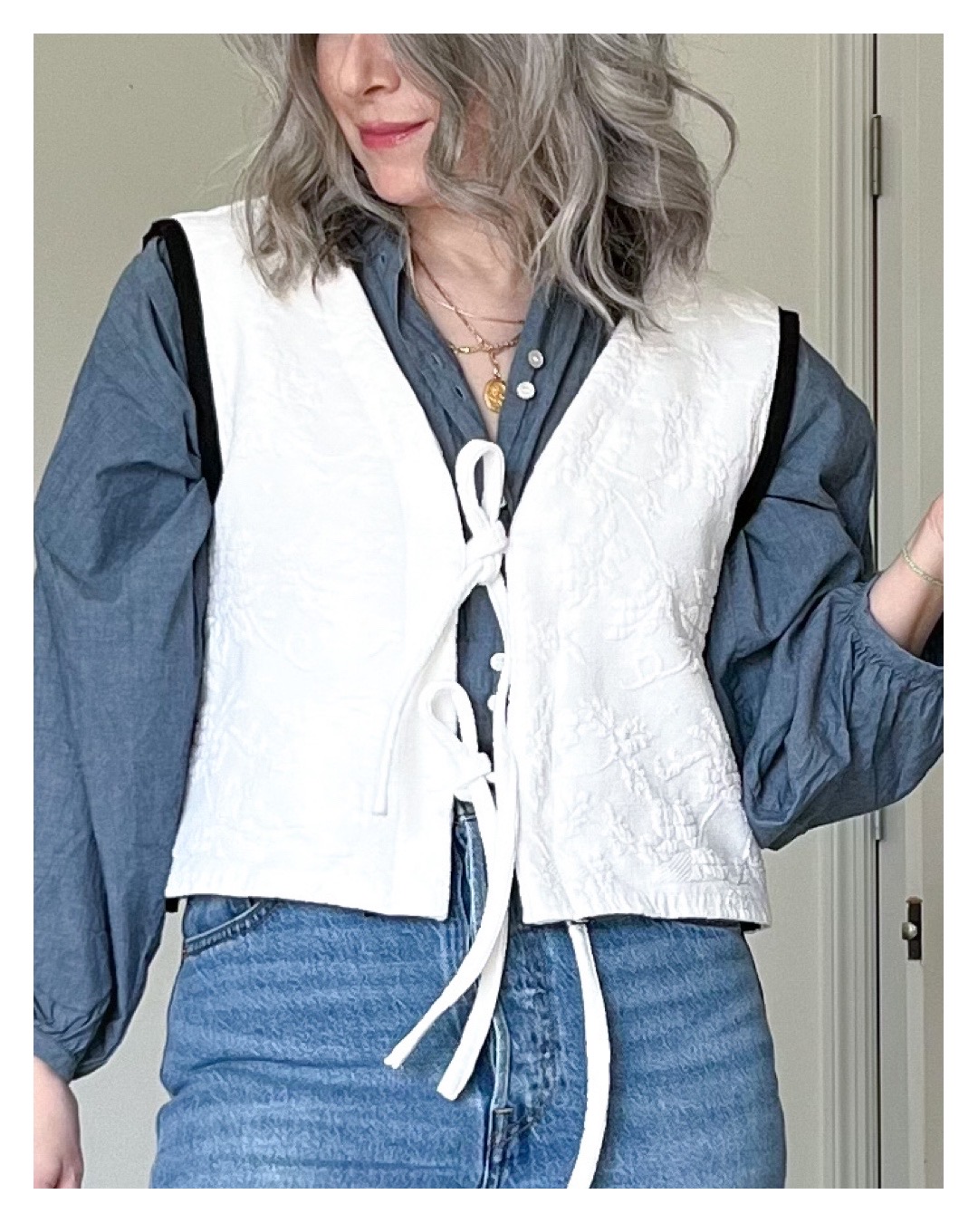 You are currently viewing Sewing My Own Clothes – A New Vest for My Capsule Wardrobe